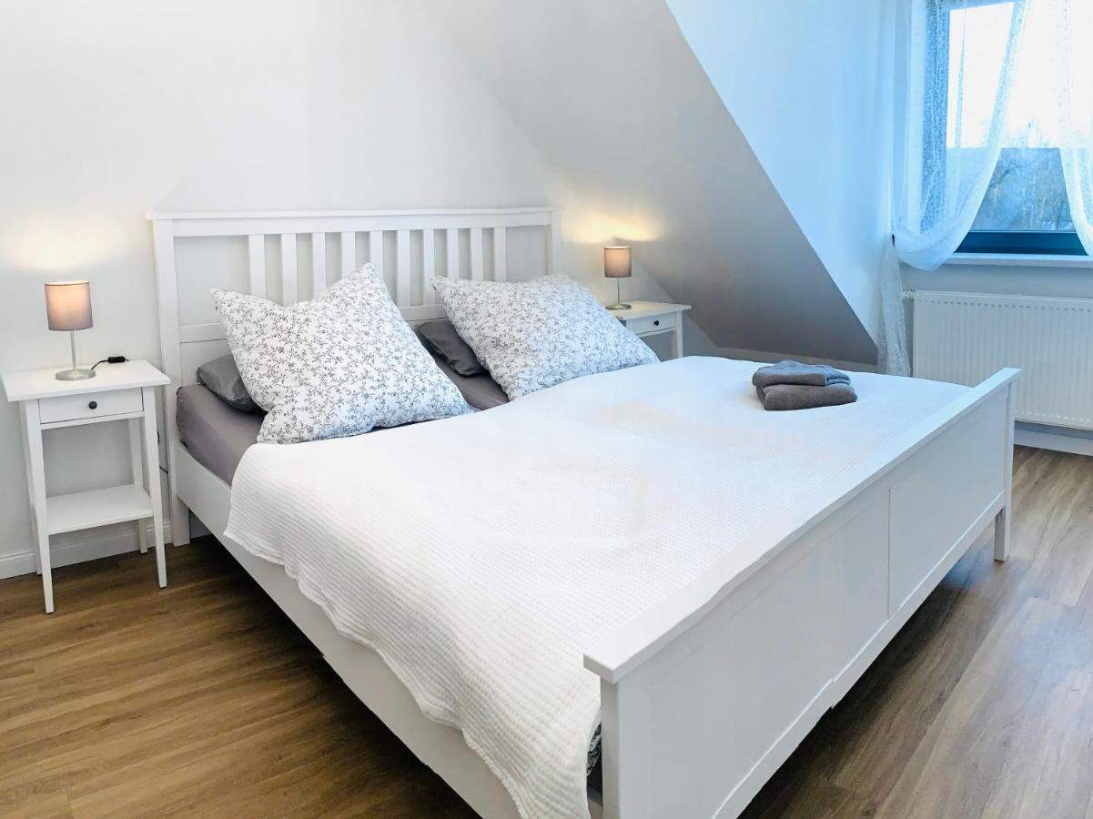 Ferienapartments Querleben Миров Экстерьер фото